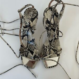 SCHUTZ Vicki midi heel sandal in python 6.5